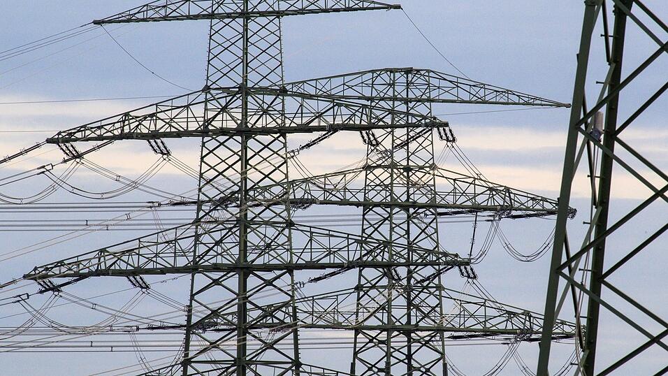 Die Finanzierung der Energiewende bleibt eine verpasste Chance. Ein Investitionsprojekt, bei dem die Gewinne internationalisiert werden und die Lasten im Land h&auml;ngen bleiben.