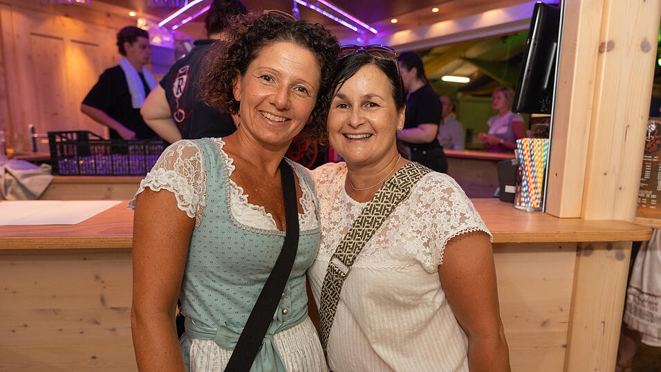 Die Partybilder vom Montag, 21. August 2023, aus dem Festzelt Reisinger. Die Partybilder vom Montag, 21. August 2023, aus dem Festzelt Reisinger.