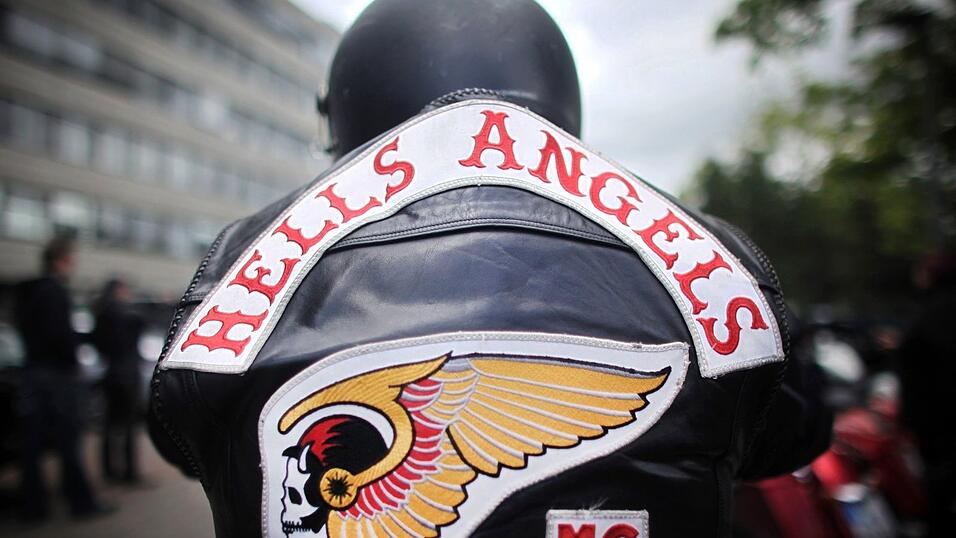 Der Mann soll vor elf Jahren in einer K&ouml;lner Kneipe als Chef der K&ouml;lner Hells Angels einen 29-J&auml;hrigen erschossen haben. (Symbol)