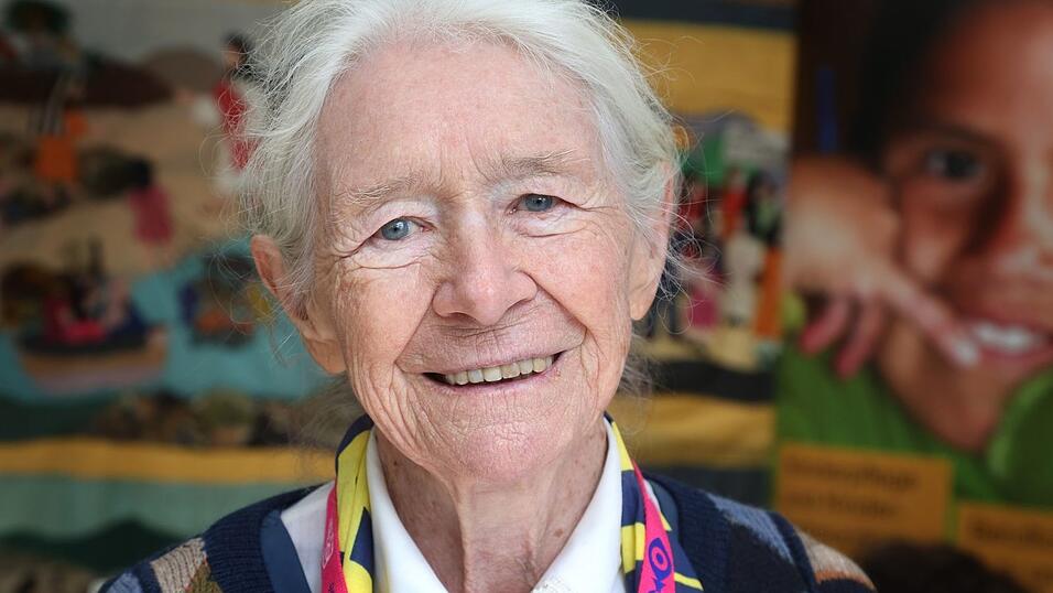 Schwester Karoline Mayer traf in Chile Elke Büdenbender - und auf dem Katholikentag erneut. Schwester Karoline Mayer traf in Chile Elke Büdenbender - und auf dem Katholikentag erneut.