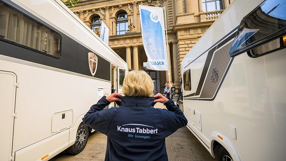 Im November durchsuchten Polizei und Staatsanwaltschaft die Geschäftsräume des Wohnmobilherstellers Knaus Tabbert. (Symbolbild) Im November durchsuchten Polizei und Staatsanwaltschaft die Geschäftsräume des Wohnmobilherstellers Knaus Tabbert. (Symbolbild)