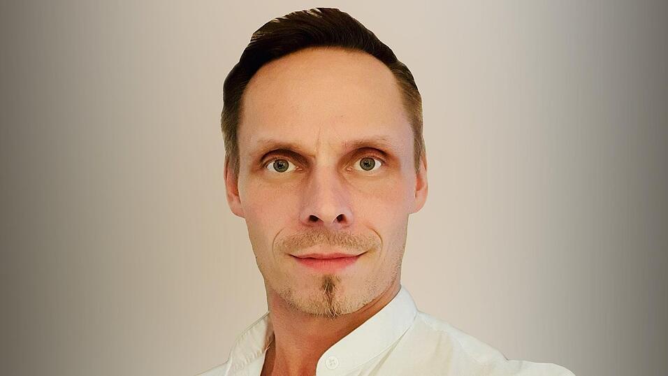 Ohne Heilpraktiker würde das medizinische System in Deutschland kollabieren: Das betont der renommierte Further Osteopath, Dozent und Autor Daniel Dierlmeier. Ohne Heilpraktiker würde das medizinische System in Deutschland kollabieren: Das betont der renommierte Further Osteopath, Dozent und Autor Daniel Dierlmeier.