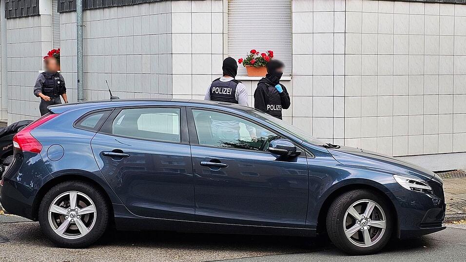 Bei eine Anti-Terror-Razzia in Essen wurde ein 27-Jähriger festgenommen.