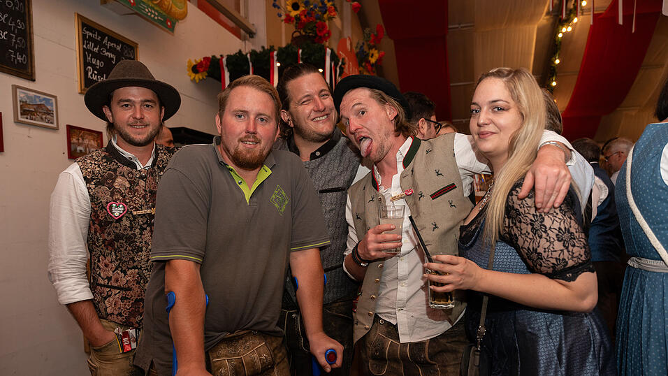 Die Partybilder vom Freitag, 11. August 2023, aus dem Festzelt Greindl. Die Partybilder vom Freitag, 11. August 2023, aus dem Festzelt Greindl.