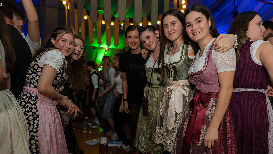 Die Partybilder vom Freitag, 11. August 2023, aus dem Festzelt Wenisch. Die Partybilder vom Freitag, 11. August 2023, aus dem Festzelt Wenisch.