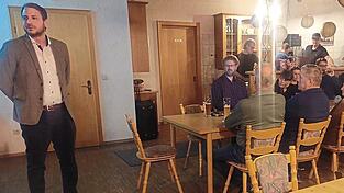 Bei der Info-Veranstaltungen informierte Bürgermeister Matthias Kohlmayer in der Weinberg-Stubn die Bürger.