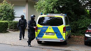 Die Polizei ist seit dem fr&uuml;hen Morgen in Leverkusen im Einsatz.