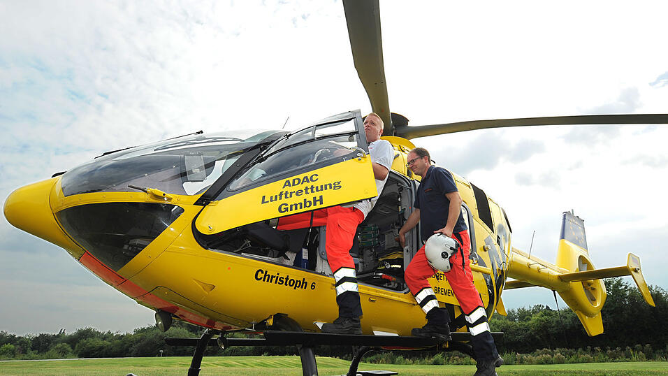 Bei einem Verkehrsunfall wurde eine Radfahrerin schwer verletzt. (Symbolbild) Bei einem Verkehrsunfall wurde eine Radfahrerin schwer verletzt. (Symbolbild)