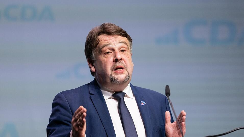 Der CDU-Arbeitnehmerflügel regt an, die Pläne zu überdenken. Der CDU-Arbeitnehmerflügel regt an, die Pläne zu überdenken.