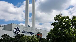 Pionier bei E-Autos: Die Autofabrik von Volkswagen in Zwickau. (Archivbild) Pionier bei E-Autos: Die Autofabrik von Volkswagen in Zwickau. (Archivbild)