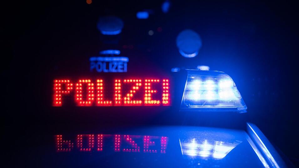 Bei dem Unfall im Straubinger Stadtgebiet wurde ein Teenager verletzt. Bei dem Unfall im Straubinger Stadtgebiet wurde ein Teenager verletzt.
