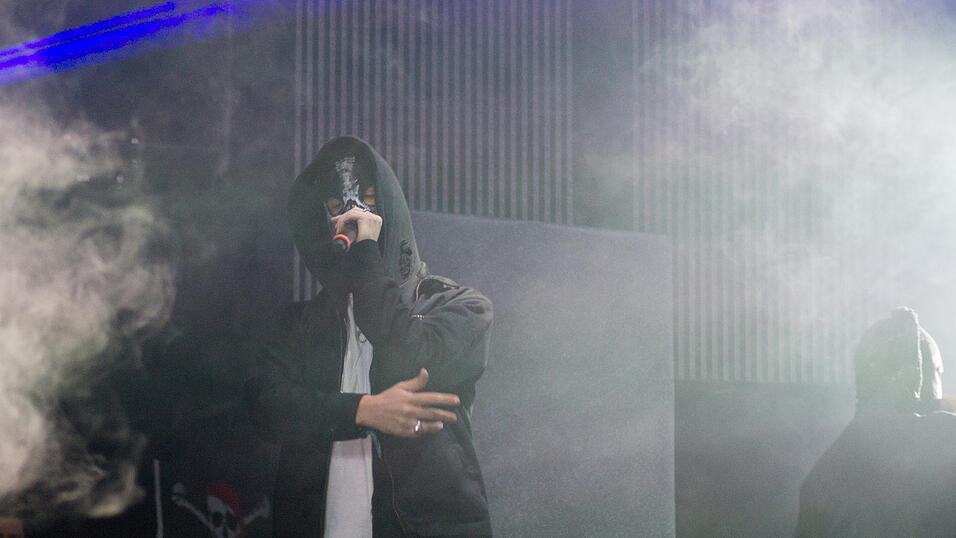 Impressionen vom ersten Tag des Pfingst-Open Airs in Salching. (Fotos: Regina Hölzel) Impressionen vom ersten Tag des Pfingst-Open Airs in Salching. (Fotos: Regina Hölzel)