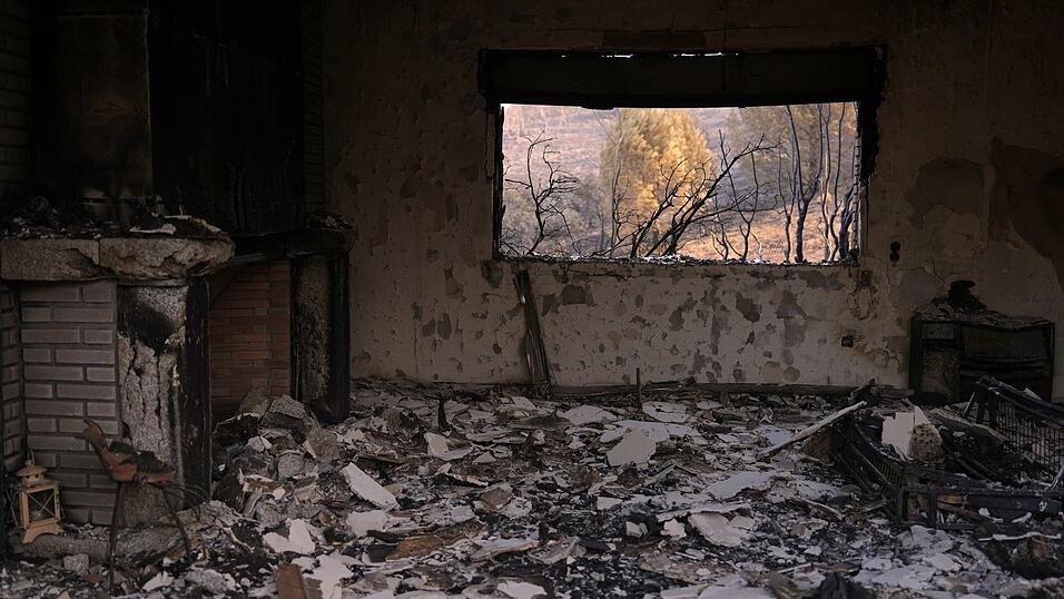 Spanien ist mit den schlimmsten Waldbr&auml;nden seit langer Zeit konfrontiert.