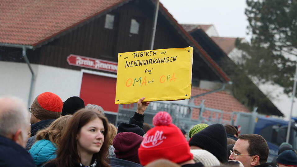 Eindrücke von der Gegendemonstration. Eindrücke von der Gegendemonstration.