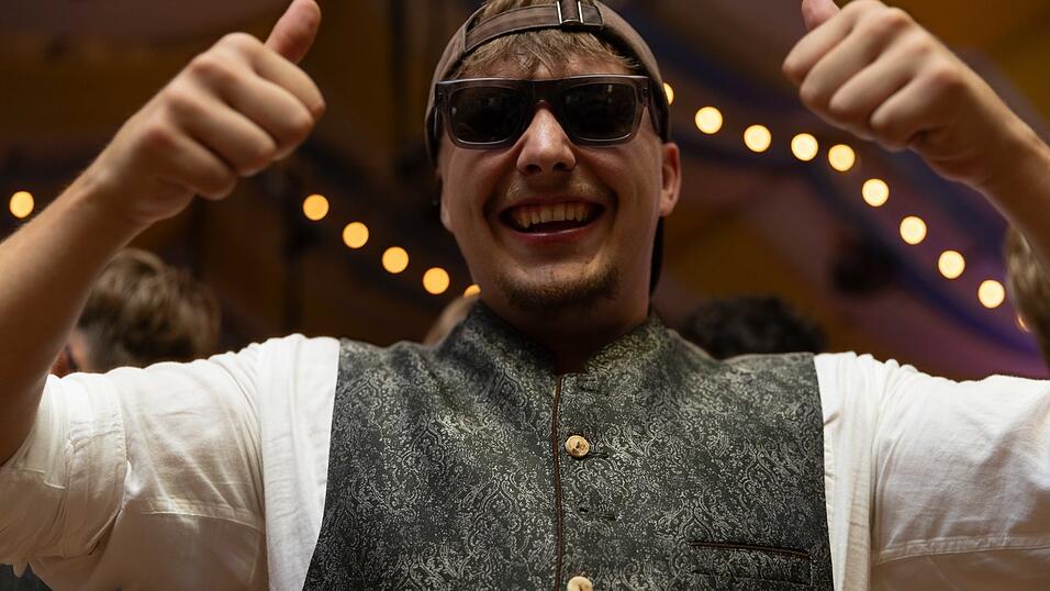 Die Partybilder vom Freitag, 7. August, aus dem Festzelt Reisinger. Die Partybilder vom Freitag, 7. August, aus dem Festzelt Reisinger.
