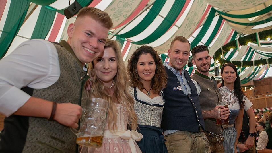 Die Partybilder vom Freitag, 12. August 2022, aus dem Festzelt Weckmann.