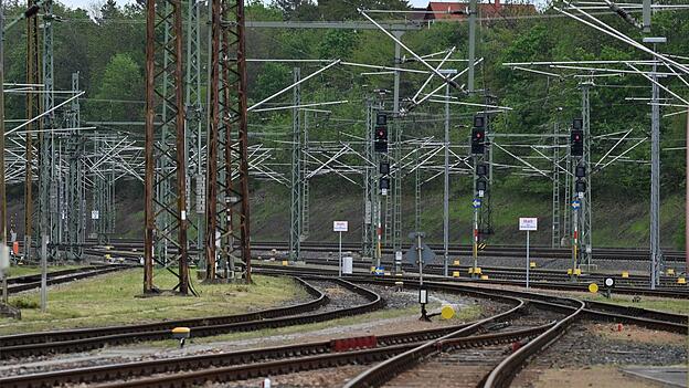 Die DB saniert ihr Streckennetz. In den kommenden vier Wochen bedeutet das Fahrplan&auml;nderungen zwischen M&uuml;nchen und F&uuml;ssen. (Symbolbild)