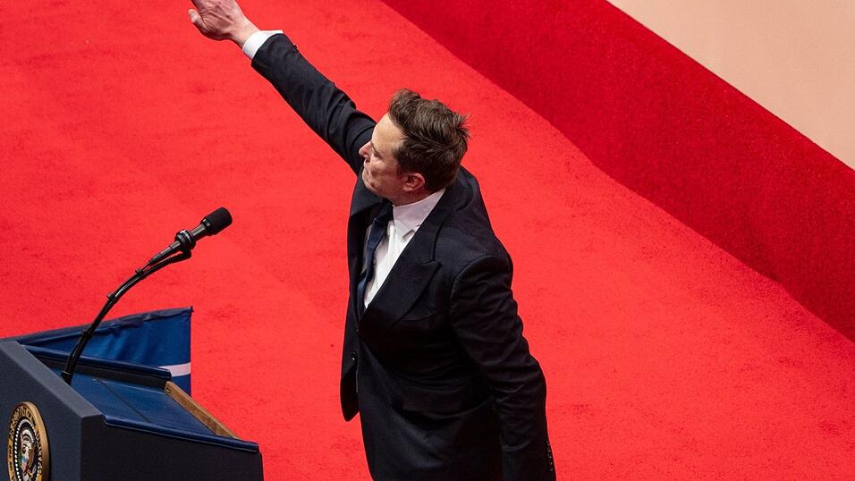 Die Geste hat f&uuml;r viel Kritik gesorgt.