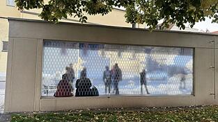 Der Schwanenplatz schwebte letztes Jahr zeitweise &uuml;ber den Wolken. Weil das gut ankam, wird der &ouml;ffentliche Kunstraum nun fortgesetzt.