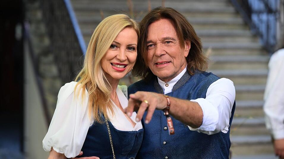 Der «König von Mallorca» verlässt seine Insel. Neben ihm seine Frau Ramona.