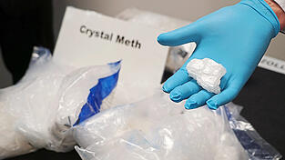 Anfang der 2010er-Jahre wurde Crystal Meth noch im größeren Maßstab auf den grenznahen „Vietnamesen-Märkten“ in Tschechien verkauft. Anfang der 2010er-Jahre wurde Crystal Meth noch im größeren Maßstab auf den grenznahen „Vietnamesen-Märkten“ in Tschechien verkauft.
