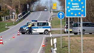 Schon ab 15. Mai werde an den Grenzen nur noch stichprobenartig kontrolliert, meldete die österreichische Agentur APA. (Symbolbild)