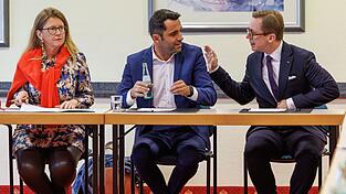Bei der Landtagswahl in Mecklenburg-Vorpommern hat die CDU die Fünf-Prozent-Hürde nicht erreicht. Bei der Landtagswahl in Mecklenburg-Vorpommern hat die CDU die Fünf-Prozent-Hürde nicht erreicht.