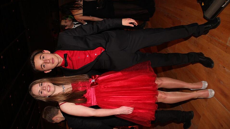 Die Bilder vom Abschlussball der Tanzschule Seidel in der Fraunhofer-Halle am 28. November. Die Bilder vom Abschlussball der Tanzschule Seidel in der Fraunhofer-Halle am 28. November.