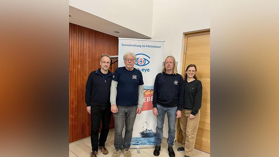 Burkard Wiesmann (von links), Kapitän Georg Scharfenberg, Ralph Götting und Theresa Eberlein.