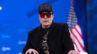 Musk verkündet seine weiteren Pläne auf seiner Plattform X. (Archivbild) Musk verkündet seine weiteren Pläne auf seiner Plattform X. (Archivbild)