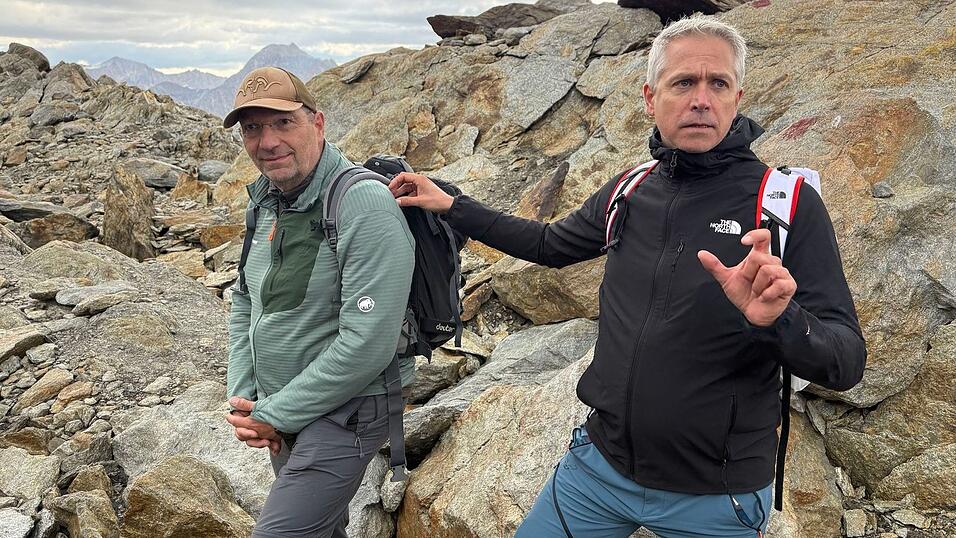 Die beiden Kriminalisten Oliver Peschel und Alexander Horn haben für ihre Recherchen häufig den Tatort besucht. Die beiden Kriminalisten Oliver Peschel und Alexander Horn haben für ihre Recherchen häufig den Tatort besucht.