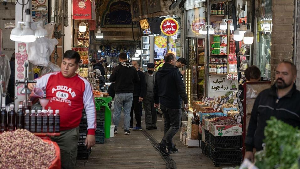 Am Sonntag greifen wieder frühere UN-Sanktionen gegen den Iran. (Archivbild)