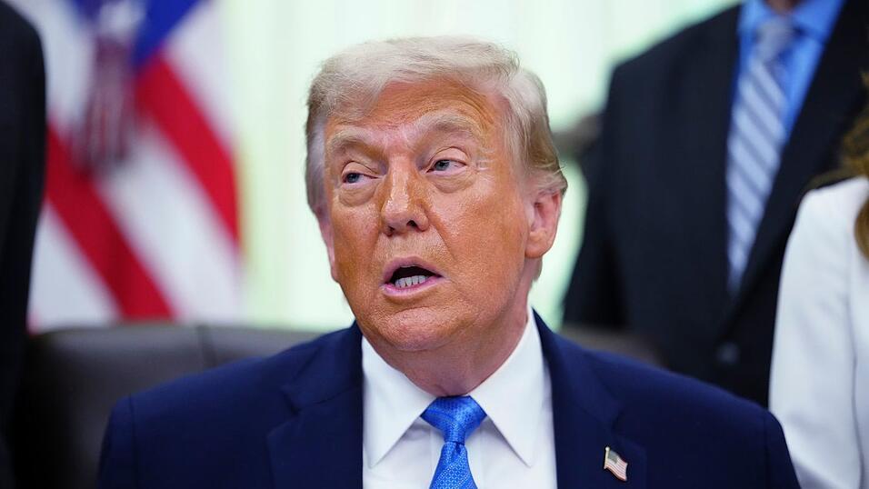 Trump droht dem Iran mit neuen Angriffen. Trump droht dem Iran mit neuen Angriffen.