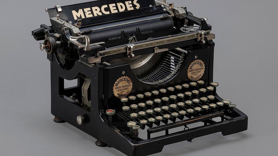 Das Haus der Bayerischen Geschichte in Regensburg freut sich über einen besonderen Neuzugang: Ab 8. Juli ist dort Kurt Eisners Schreibmaschine zu sehen. Das Haus der Bayerischen Geschichte in Regensburg freut sich über einen besonderen Neuzugang: Ab 8. Juli ist dort Kurt Eisners Schreibmaschine zu sehen.