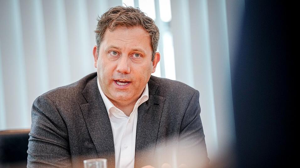 SPD-Chef Lars Klingbeil erwartet weitere Folgen durch den «Scherbenhaufen» im Iran. SPD-Chef Lars Klingbeil erwartet weitere Folgen durch den «Scherbenhaufen» im Iran.