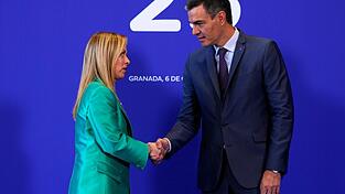 Spaniens linke Regierung von Ministerpräsident Pedro Sánchez hat Italien ultimativ aufgefordert, vorübergehend eingeführte Grenzkontrollen für aus Spanien kommende Reisende wieder aufzuheben. (Archivbild) Spaniens linke Regierung von Ministerpräsident Pedro Sánchez hat Italien ultimativ aufgefordert, vorübergehend eingeführte Grenzkontrollen für aus Spanien kommende Reisende wieder aufzuheben. (Archivbild)
