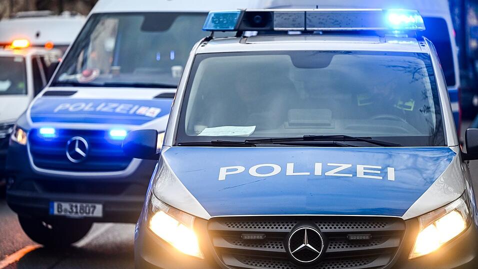 Die Durchsuchungen in fünf Bundesländern laufen seit dem Morgen. (Symbolbild) Die Durchsuchungen in fünf Bundesländern laufen seit dem Morgen. (Symbolbild)