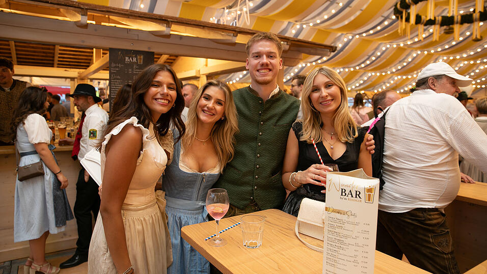 Die Partybilder vom Freitag, 8. August, aus dem Festzelt Reisinger. Die Partybilder vom Freitag, 8. August, aus dem Festzelt Reisinger.