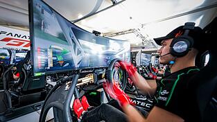 Endor vertreibt unter dem Produktnamen Fanatec unter anderem Lenkräder für Fahrsimulationen. Endor vertreibt unter dem Produktnamen Fanatec unter anderem Lenkräder für Fahrsimulationen.