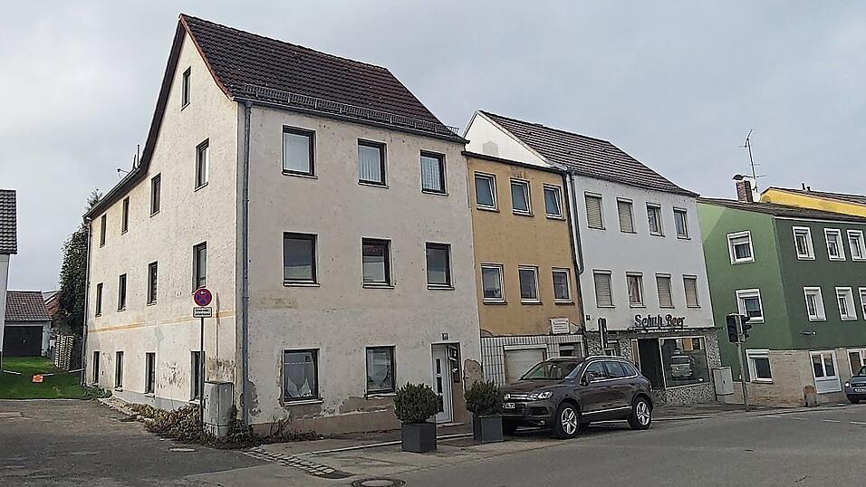 Die drei alten Häuser an der Theresienstraße sollen einem Mehrfamilienwohnhaus weichen.