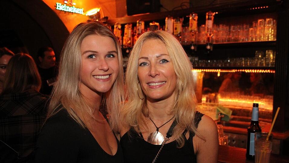 So wurde am Samstag, 23. Oktober, im Beatschuppen in Landshut gefeiert - die Partybilder. So wurde am Samstag, 23. Oktober, im Beatschuppen in Landshut gefeiert - die Partybilder.