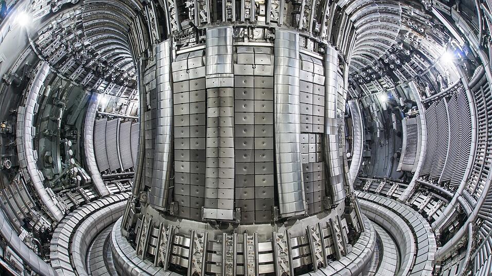 Die europ&auml;ische Fusionsanlage Jet in Gro&szlig;britannien hat Anfang Februar einen neuen Weltrekord der Energieerzeugung aufgestellt. Aber auch in dieser Anlage ist die Energiebilanz noch nicht positiv.