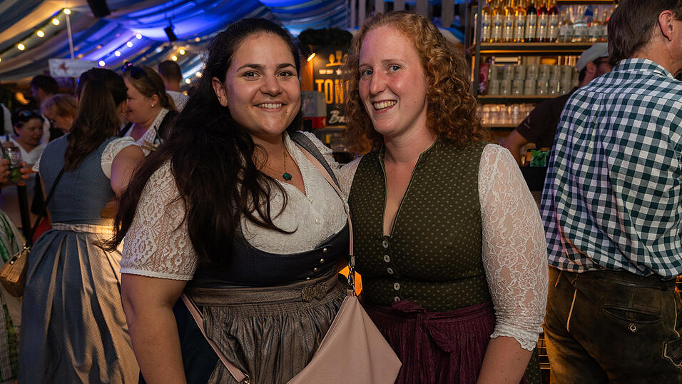 Die Partybilder vom Donnerstag, 17. August 2023, aus dem Festzelt Wenisch. Die Partybilder vom Donnerstag, 17. August 2023, aus dem Festzelt Wenisch.