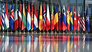 Unter dem Druck der USA erhöhen die europäischen Nato-Staaten und Kanada ihre Verteidigungsausgaben. Der Zuwachs wird aber schon wieder schwächer. (Archivbild)
