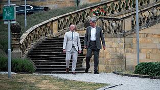 Bayerns Ministerpräsident Markus Söder (rechts) und CSU-Landesgruppenchef Alexander Hoffmann wollen Verschärfungen bei der Fahndung nach Islamisten. Bayerns Ministerpräsident Markus Söder (rechts) und CSU-Landesgruppenchef Alexander Hoffmann wollen Verschärfungen bei der Fahndung nach Islamisten.