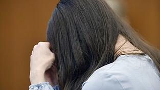 Der zuständige Richter erklärte das Verfahren am Freitag wegen einer festgefahrenen Jury offiziell für gescheitert. (Archivbild) Der zuständige Richter erklärte das Verfahren am Freitag wegen einer festgefahrenen Jury offiziell für gescheitert. (Archivbild)
