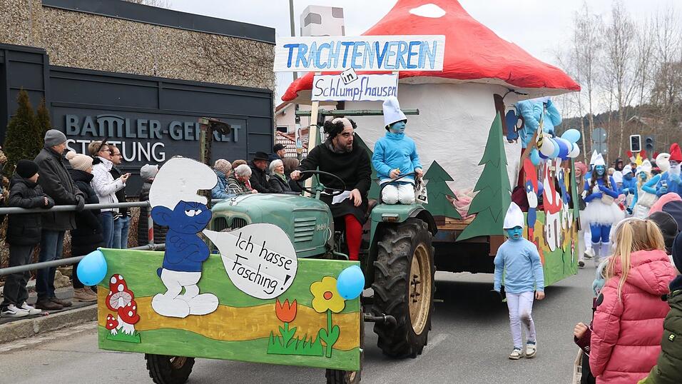 Die Trachtler kamen als Schl&uuml;mpfe.