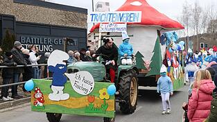 Die Trachtler kamen als Schl&uuml;mpfe.