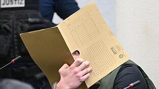 Die Staatsanwaltschaft glaubt, dass auch zahlreiche weitere Verd&auml;chtige systematisch Erwachsene in die Sex-Falle gelockt haben, um sie auszurauben.