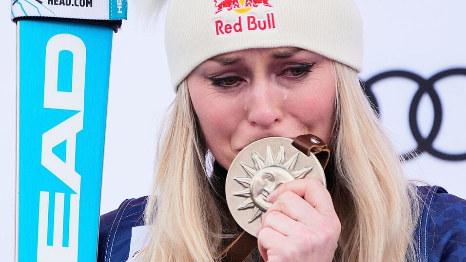 Emotionaler Podestplatz: Lindsey Vonn im März in Sun Valley. (Archivbild) Emotionaler Podestplatz: Lindsey Vonn im März in Sun Valley. (Archivbild)
